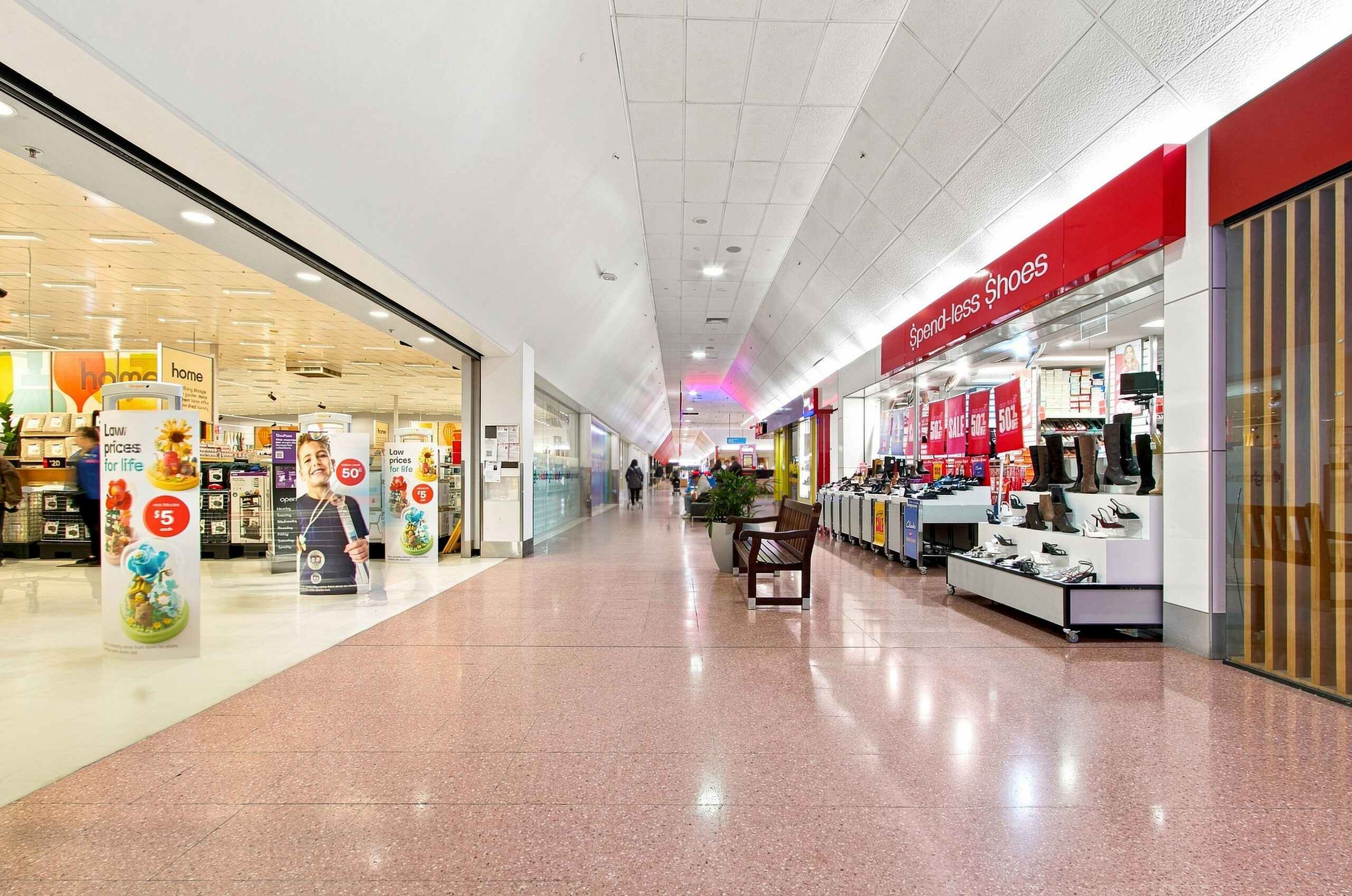 Interior 6