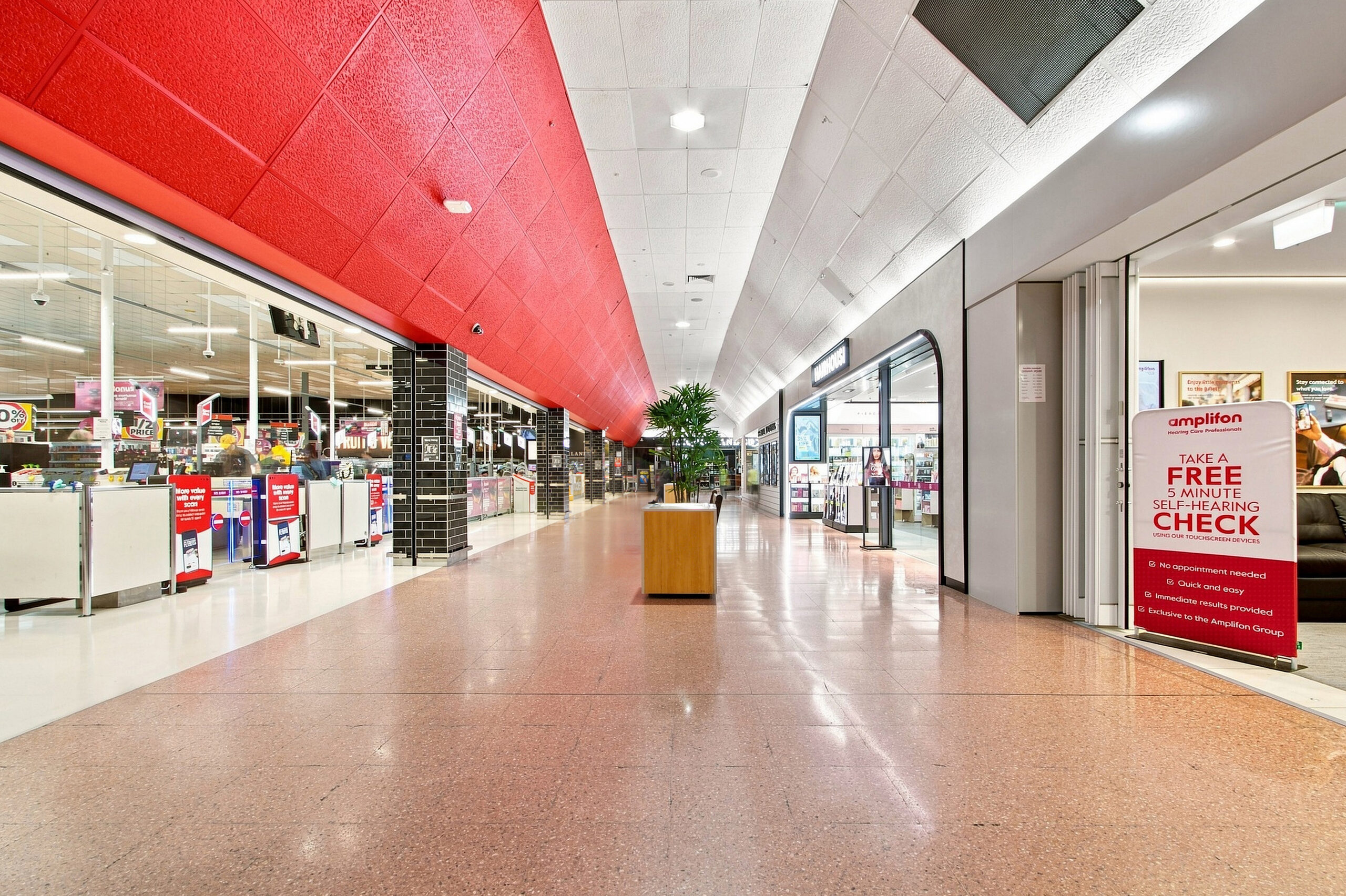 Interior 4